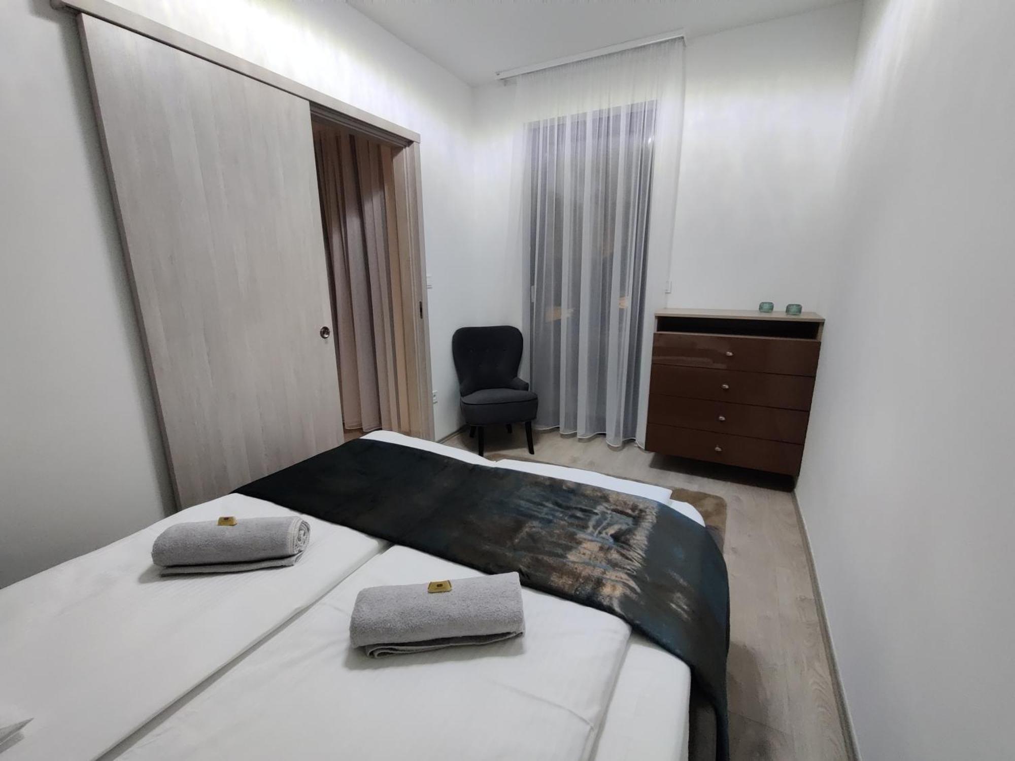 Belvaros Resort Apartman & Spa セーケシュフェヘールヴァール エクステリア 写真
