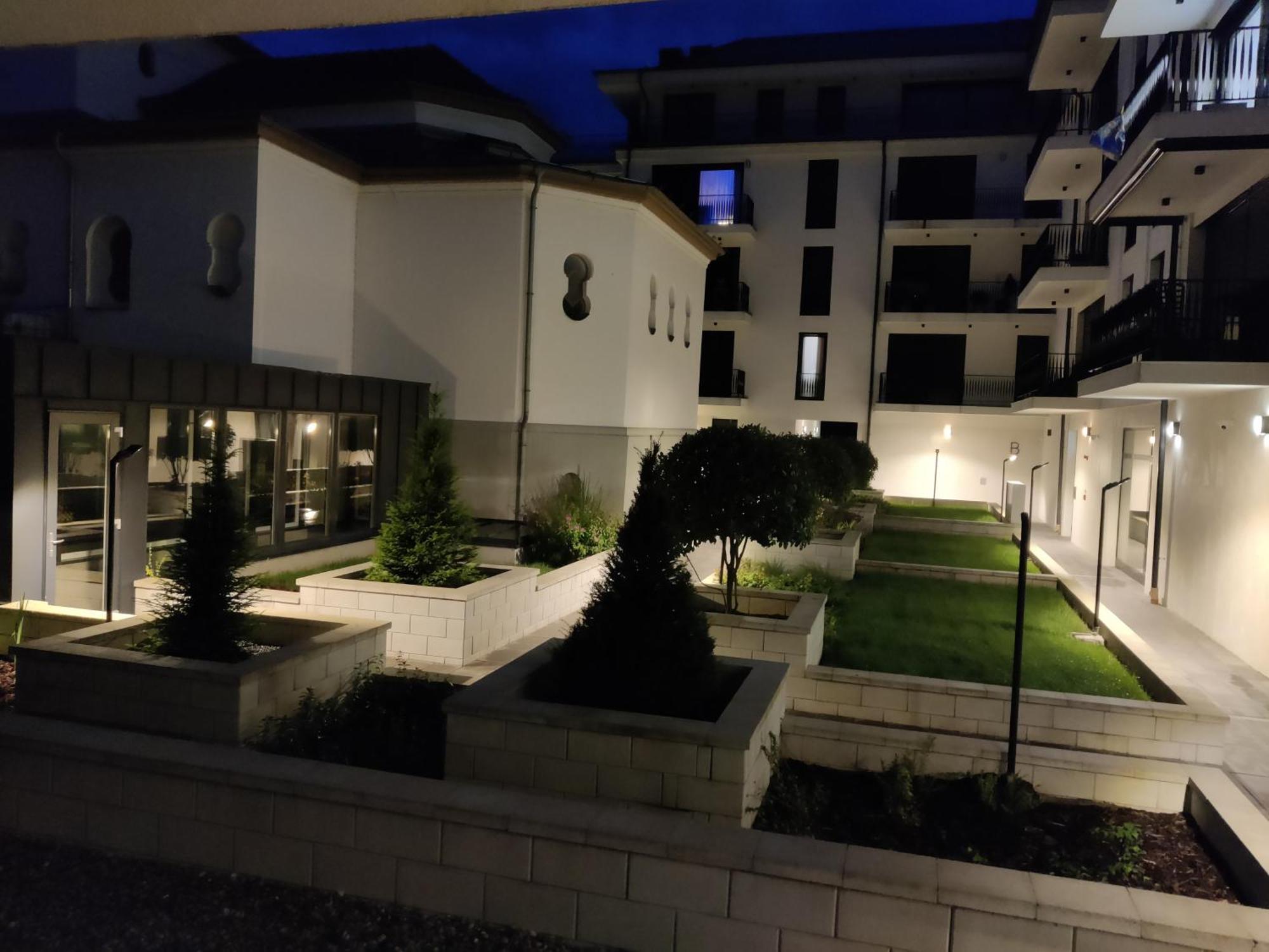 Belvaros Resort Apartman & Spa セーケシュフェヘールヴァール エクステリア 写真